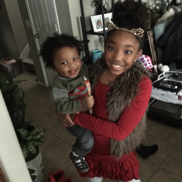 Meet your Posher, Natalie - Picture 3 of 6